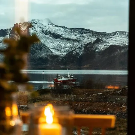 Med Jacuzzi, Summer&winter Retreat Дом отдыха Lyngvaeret
