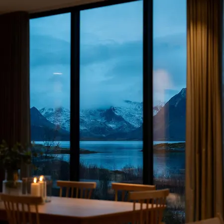 Holiday home Med Jacuzzi, Summer&winter Retreat
