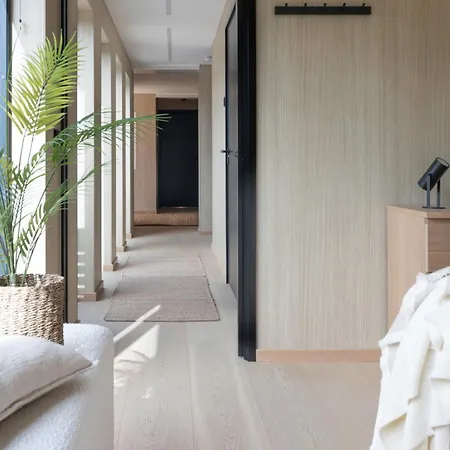 Lyngvaer Panorama - Jacuzzi & Sauna - No 37 別荘
