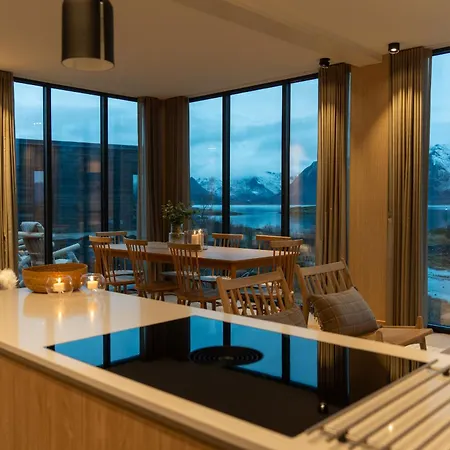 Lyngvaer Panorama - Jacuzzi & Sauna - No 37