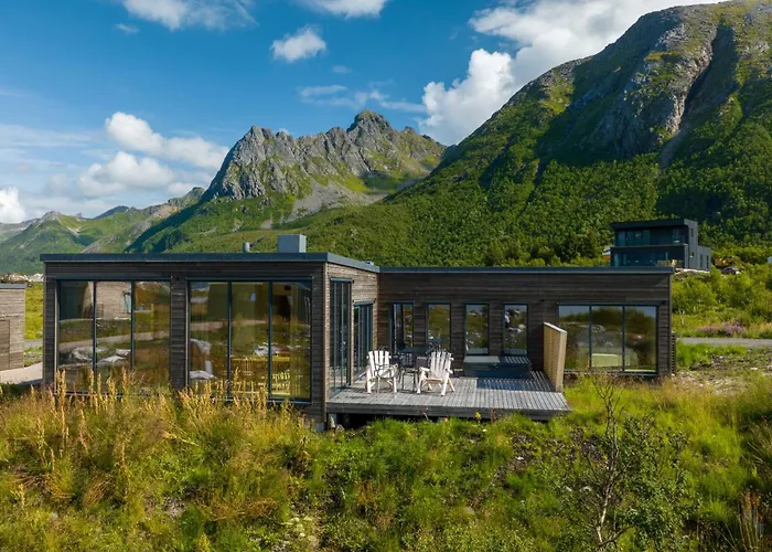 Semesterbostad Lyngvaer Panorama - Jacuzzi & Sauna - No 37 *
