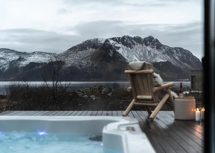 Semesterbostad Lyngvaer Panorama - Jacuzzi & Sauna - No 37 *