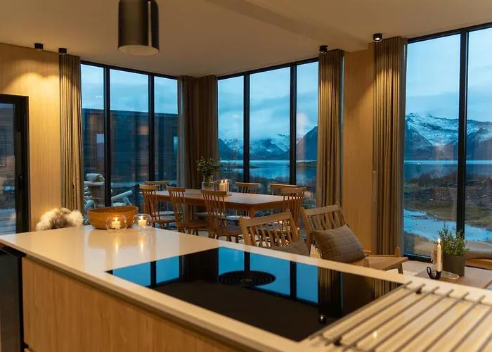 Lyngvaer Panorama - Jacuzzi & Sauna - No 37
